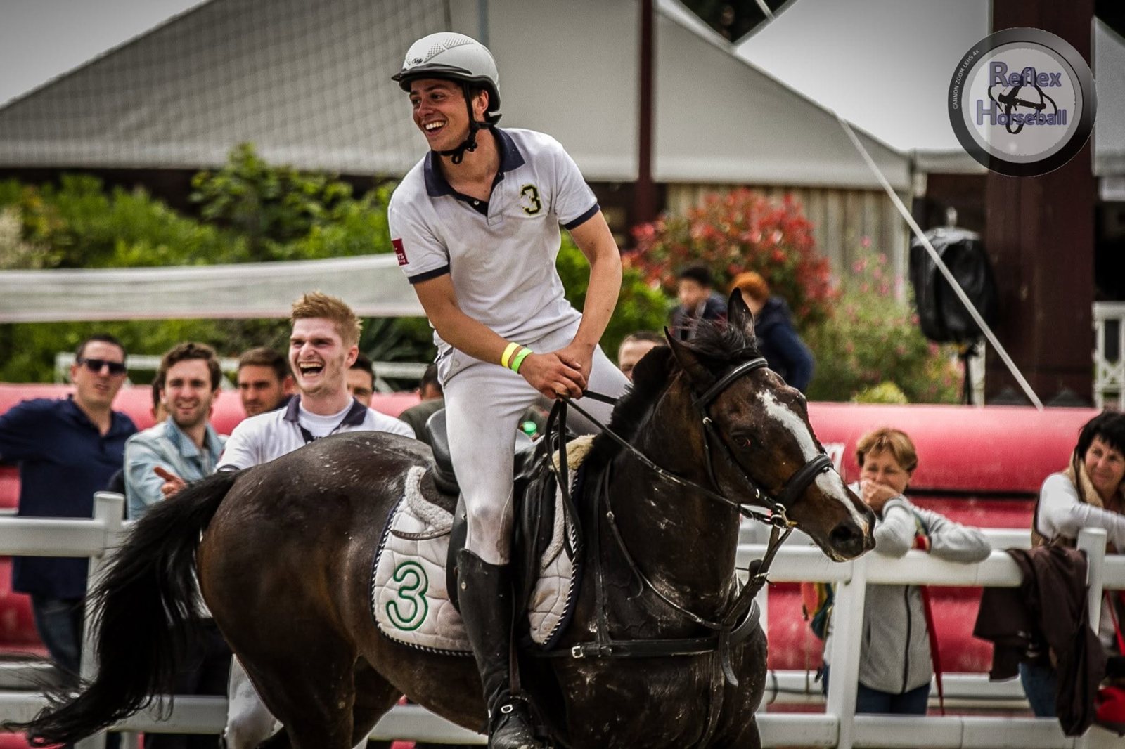 Maxime à cheval, en match de horse-ball